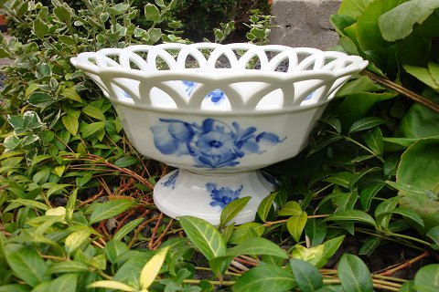 Royal Copenhagen  Blue Flower.
Fruit bowl Nr. 8592. 
5000m2 Showroom.