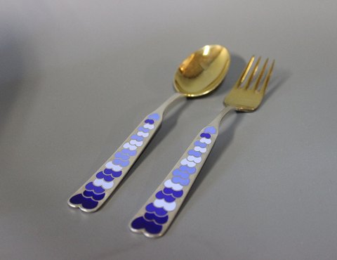 A. Michelsen Christmas spoon and fork, Hearts of Christmas - 1944.
5000m2 showroom.