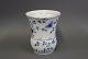 B&G porcelain butterfly. Small vase with gilt edge, no. 25 and made between 
1915-1947.
5000m2 showroom.