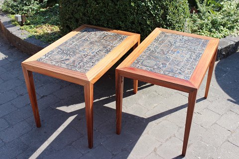 A pair of Lamp tables in rosewood with Royal Copenhagen tiles. The tables are 
from Haslev furniture factory. 
5000m2 showroom.