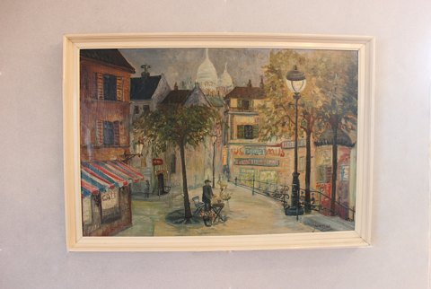 Oil painting of the streets of Paris signed J. Warius from the 1930s.
5000m2 showroom.
