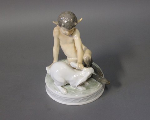 Royal figurine Pan with a rabbit, no. 439.
5000m2 showroom.