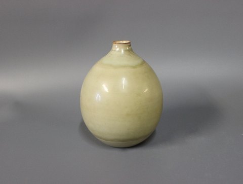 Royal stoneware vase in light colors, by Bode Willumsen for Royal Copenhagen 
Denmark.
5000m2 showroom.