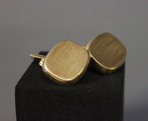 Cuff links in 14 ct. gold stamped H.S 
Hans Siersbøl
5000m2 showroom.