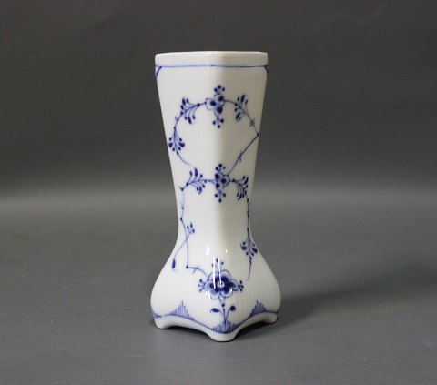 Royal Copenhagen blue fluted vase #438.
5000m2 showroom.