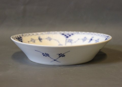 Royal Copenhagen blue fluted half lace bowl, no.:1/625.
5000m2 showroom.