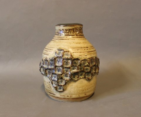 Royal Copenhagen stoneware vase by Jørgen Mogensen, numbered 21968.
5000m2 showroom.
