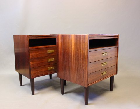 A pair of bedside tables in rosewood by Sannemanns Møbelfabrik, danish design 
from the 1960s.
5000m2 showroom.