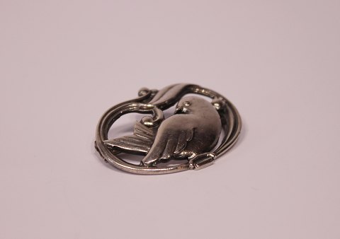 Brooch with bird