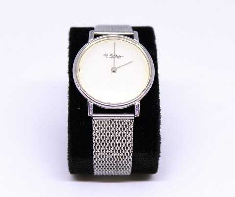 Ole Mathiesen Copenhagen Classic wristwatch swiss made with steel chain and 
quartz.
5000m2 showroom.