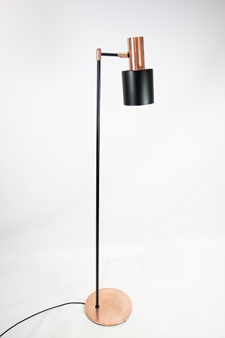 Floor lamp, Studio, by Jo Hammerborg for Fog & Mørup from the 1970s.
5000m2 showroom.
