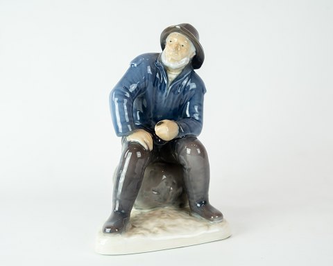 Porcelænsfigur den gamle fiske fra Skagen, nr. 2370, af Bing og Grøndahl.
Flot stand
