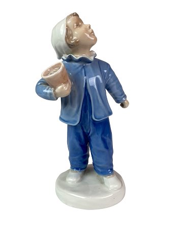 Bing and Grøndahl porcelain figure, "Who is calling", no. 2251.
Great condition

