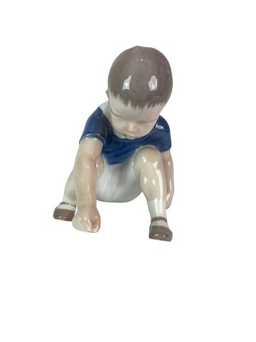 Bing and Grøndahl porcelain figure, Dickie, no.: 1636.
5000m2 showroom. 
Great condition
