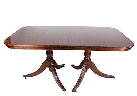 Mahogany dining table, 1930
Great condition
