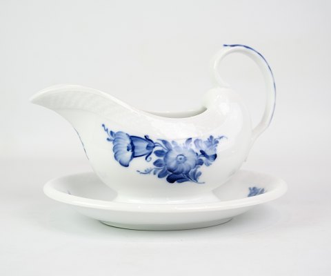 Sauce boat, braided blue flower, no. 8069
Great condition
