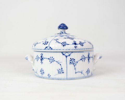 Butter Dish With Lid - No. 1/400 - Porcelain - Fluted Blue Fluted - Royal 
Copenhagen
Great condition

