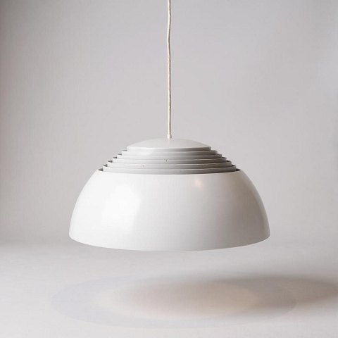 AJ Royal Pendant - Ceiling lamp - Aluminum & Steel - Gray - Arne Jacobsen - 
Louis Poulsen - 1960s
Good condition
