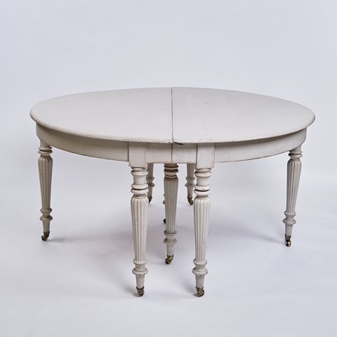 Round Dining Table / Moon Table - Louis Seize - Gray painted - Round legs - 
Brass wheels - 1780s
