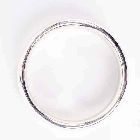 Solid Bangle – Solid Silver – 925 Sterling – Marked Peder Pedersen – 72 g – 
Inner Diameter: 6.5 cm
