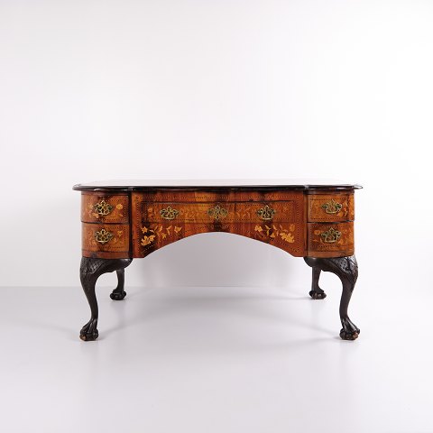 Writing Desk – Walnut with Fruitwood Inlay – Hand-Polished Shellac – c. 1860
Great condition
