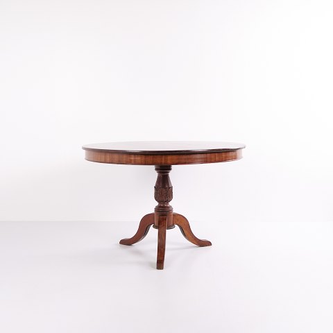 Entrance / Lobby Table – Mahogany – Pedestal Table – 19th Century
Great condition
