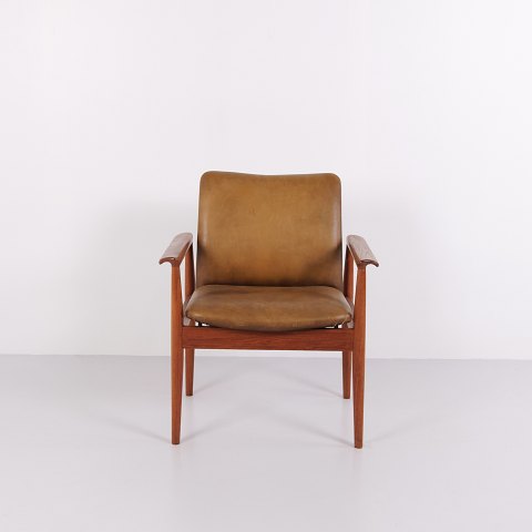 Finn Juhl Diplomat Armchair in Teak and Patinated Leather for France & Søn, 1960s