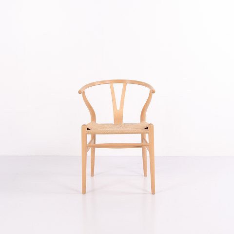 CH24 Wishbone Chair in Oak with Natural Paper Cord by Hans J. Wegner for Carl Hansen & Søn 1960s