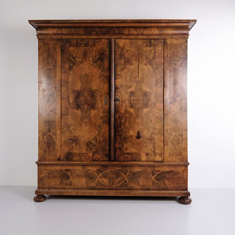 Large Antique Swiss Baroque Walnut Wardrobe with Turned Legs from the 1760s