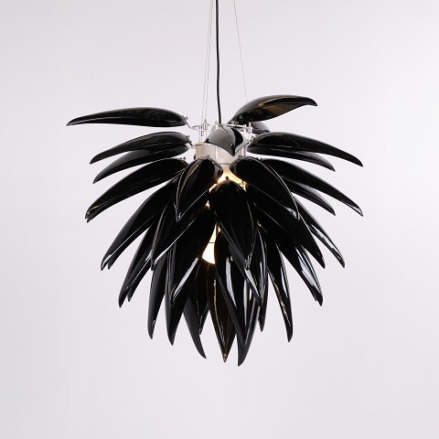 Jeremy Cole Aloe Blossom Large Anniversary Pendant with Black Porcelain Leaves 2004