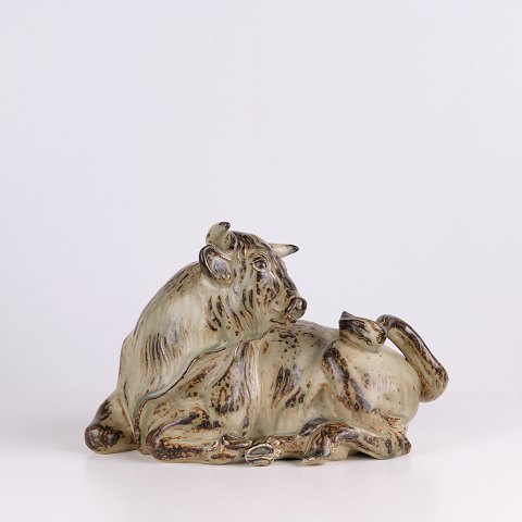 Knud Kyhn Large Reclining Bull in Stoneware No. 2595 by Royal Copenhagen, 1949