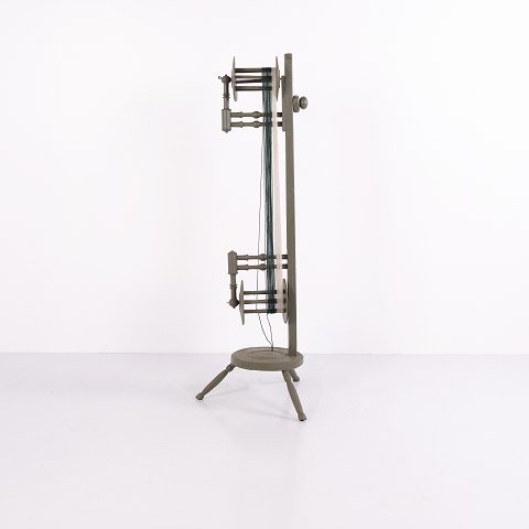 Antique Green Painted Spinning Wheel from the 19th Century