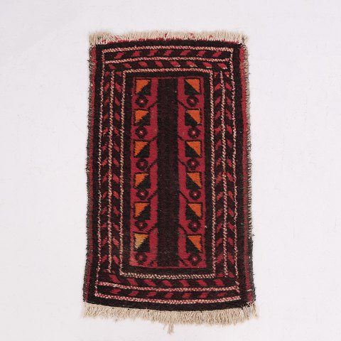 Authentic Oriental Rug in Red Tones from the 1960s 90 x 55 cm