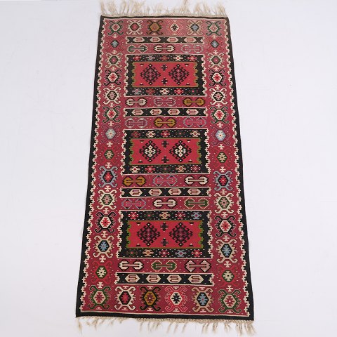 Kilim Inspired Runner Rug with Geometric Pattern in Red Tones 200 x 93 cm