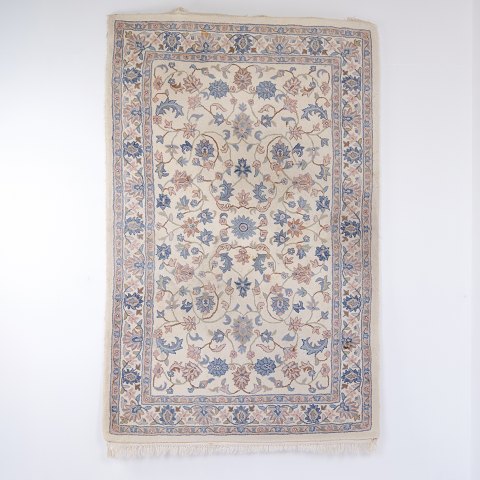 Nain Inspired Oriental Rug with Floral Pattern in Light Tones 240 x 155 cm