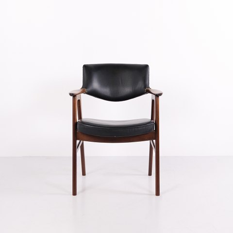 Erik Kirkegaard Model 43 Armchair in Teak and Black Leather for Høng Stolefabrik 1950s