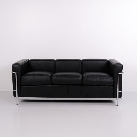 LC2 Three Seater Sofa in Original Black Leather and Chrome by Cassina