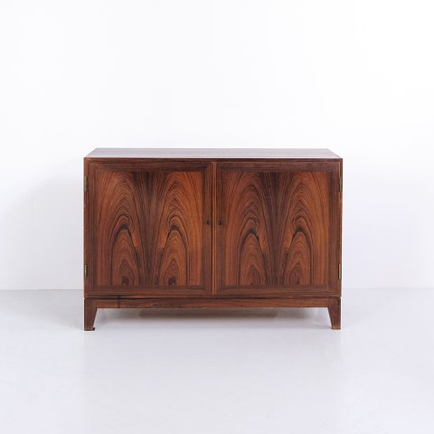 Kai Winding Low Rosewood Sideboard by Poul Jeppesen for Illums Bolighus 1960s