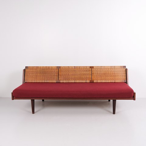 Hans J. Wegner GE-258 Daybed in Teak and Wicker Cane for Getama 1950s