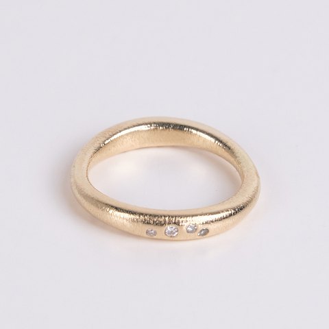 Ole Lynggaard 14 carat Gold Ring with Diamonds