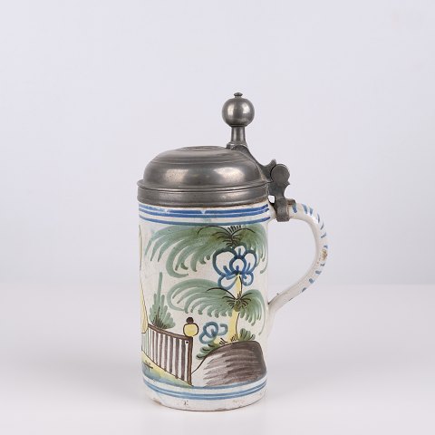 Large Kellinghusen Faience Tankard with Palm Decoration and Pewter Lid 1790–1810 by Lubbert Diedrich Bahlmann