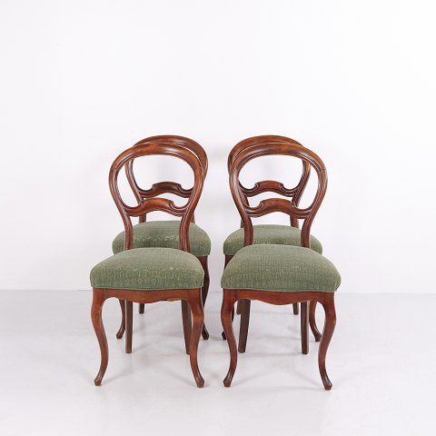 Set of 4 Rococo Revival Chairs in Dark Wood with Green Upholstered Seats circa 1860–1880