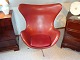 Egg Designed by Arne Jacobsen in Indian red from 1963 in perfect condition 5000 
m2 showroom
