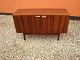 Low sideboard in rosewood in perfect condition Danish design from 1960. Measure 
L: 122 cm H: 73 cm 5000 m2 showroom