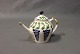 Teapot in "Blue Rain" by Aluminia Fajance, no.: 522/178.
5000m2 udstilling.