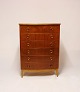 Chest with 6 drawers in teak and oak by Kai Kristiansen from the 1960s.
5000m2 showroom.