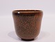 Keramik vase i brune farver, nr.: 363 af Nathalie Krebs for Saxbo.
5000m2 udstilling.