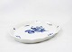 Oblong cake dish, no.: 8578, in Blue Flower by Royal Copenhagen.
5000m2 showroom.