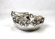 Bowl decorated with flowers and with handle of 830 silver.
5000m2 showroom.