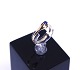 Ring of 14 carat gold with a sapphire.
5000m2 showroom.